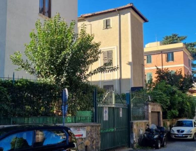 appartamento in vendita a Roma in zona Monte Sacro/Talenti