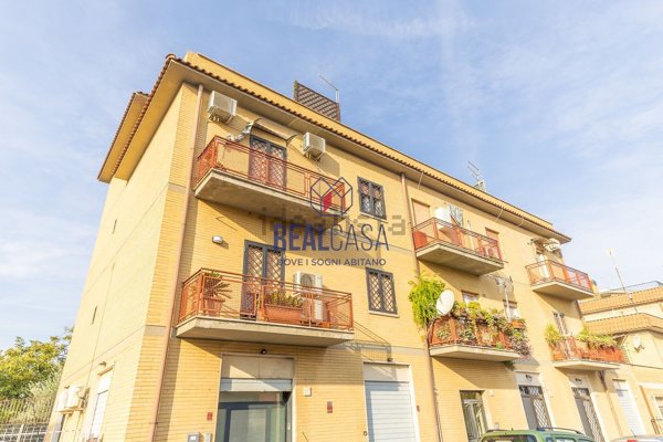 appartamento in vendita a Roma in zona Romanina