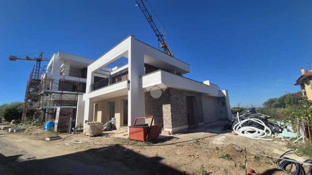 casa indipendente in vendita a Roma in zona Torre Gaia