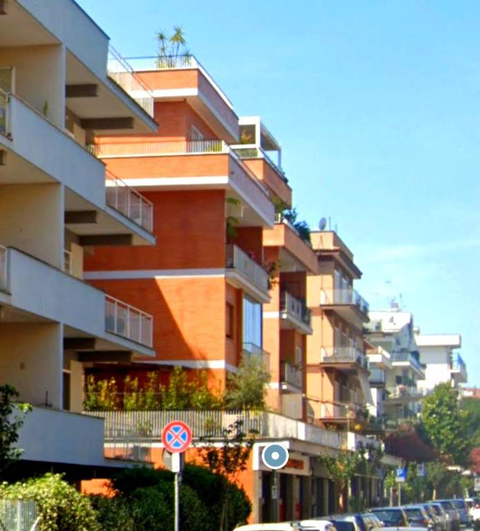 appartamento in vendita a Roma in zona Giuliano Dalmata