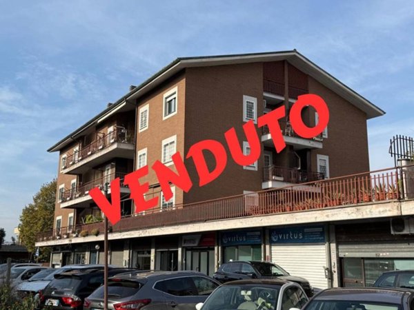 appartamento in vendita a Roma in zona Casal Morena