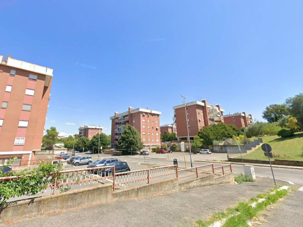 appartamento in vendita a Roma in zona Acilia