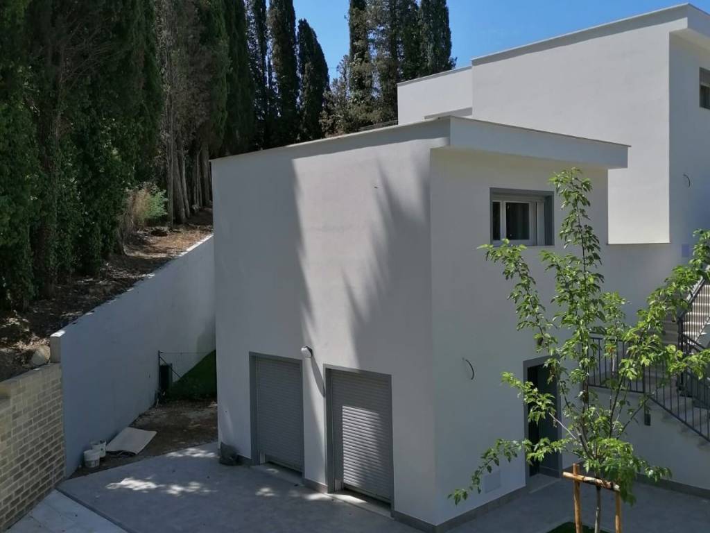 appartamento in vendita a Roma in zona Tor di Quinto