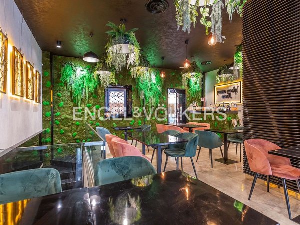 negozio in vendita a Roma in zona Salario