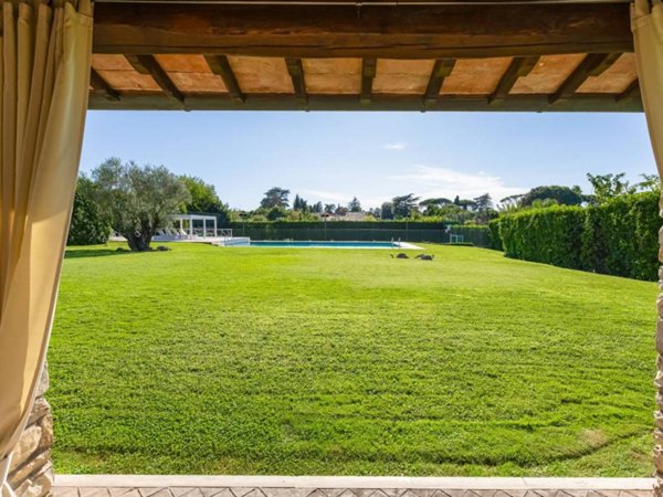 villa in vendita a Roma in zona Olgiata