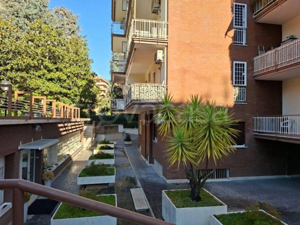 appartamento in vendita a Roma in zona Monte Sacro/Talenti