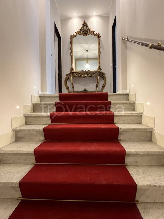 appartamento in vendita a Roma in zona Esquilino