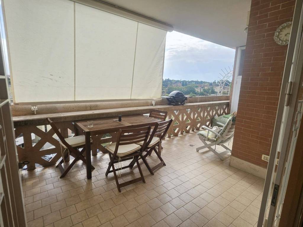 appartamento in vendita a Roma in zona Giardini di Corcolle