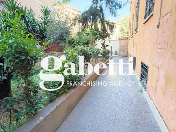 appartamento in vendita a Roma in zona Prenestino-Centocelle