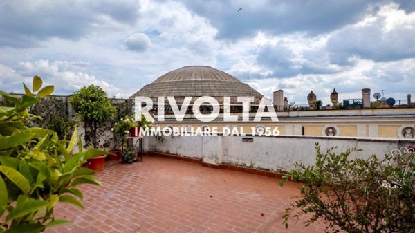 appartamento in vendita a Roma in zona Parione/Sant'Eustachio
