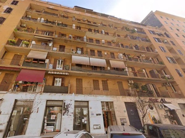 appartamento in vendita a Roma in zona Tuscolano