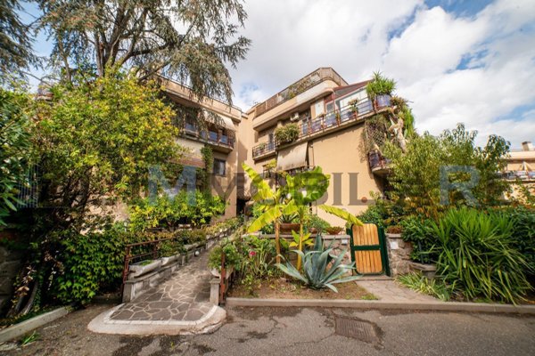 appartamento in vendita a Roma in zona Torre Gaia