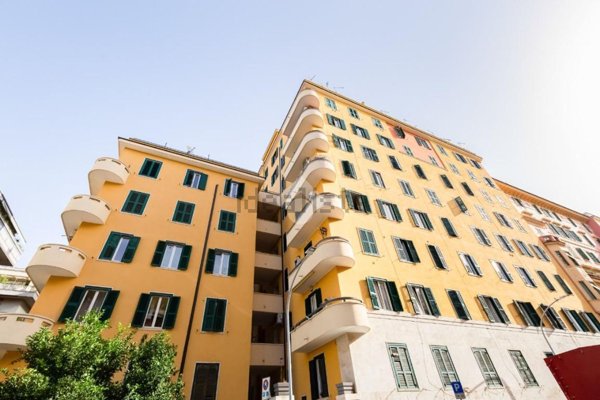 appartamento in vendita a Roma in zona Tuscolano