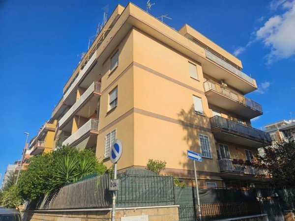 appartamento in vendita a Roma in zona Torrevecchia