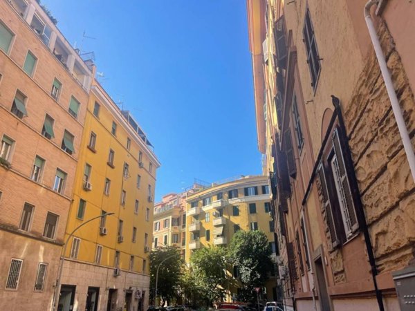appartamento in vendita a Roma in zona Appio Latino