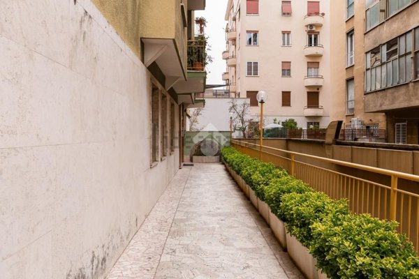 appartamento in vendita a Roma in zona Nomentano