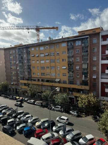 appartamento in vendita a Roma in zona Ostiense