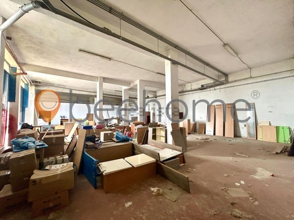 locale di sgombero in vendita a Roma in zona Magliana Vecchia