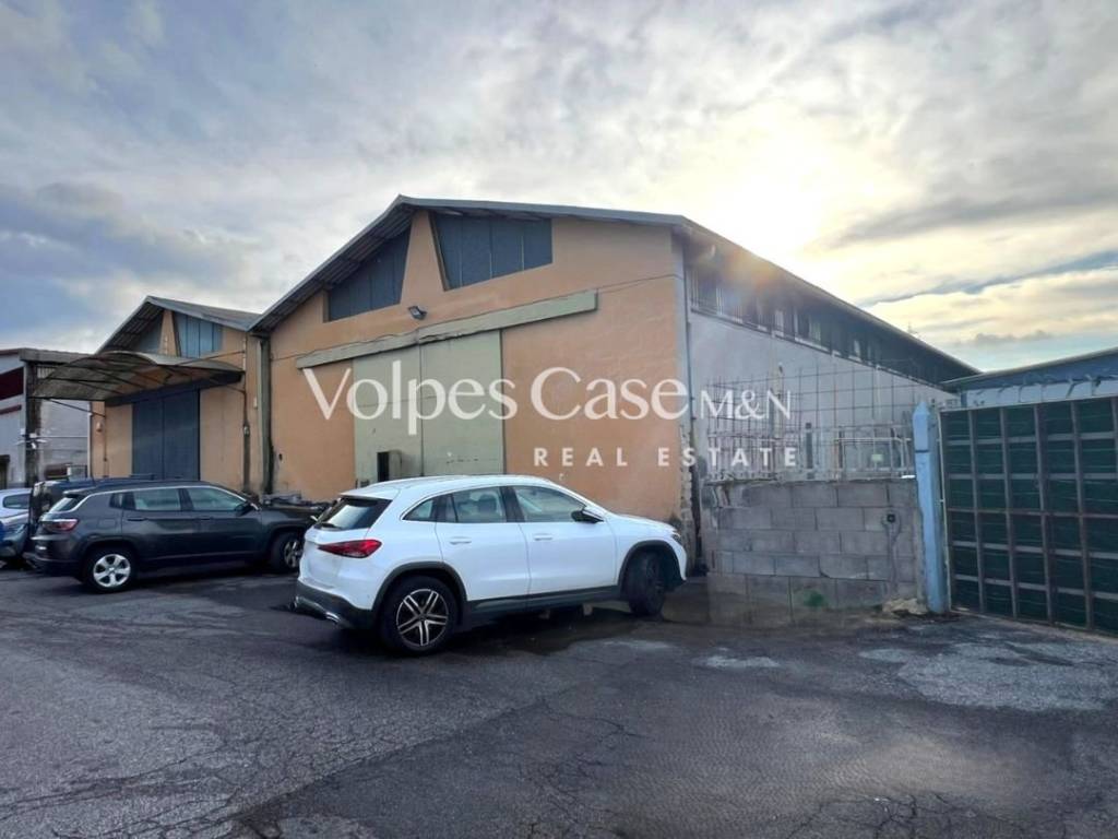 locale commerciale in vendita a Roma in zona Ponte Mammolo