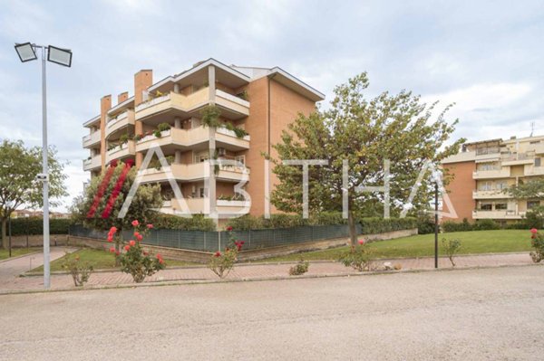 appartamento in vendita a Roma in zona Mezzocammino