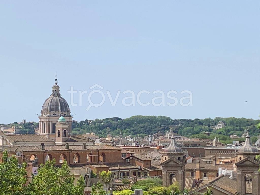 appartamento in vendita a Roma in zona Campo Marzio