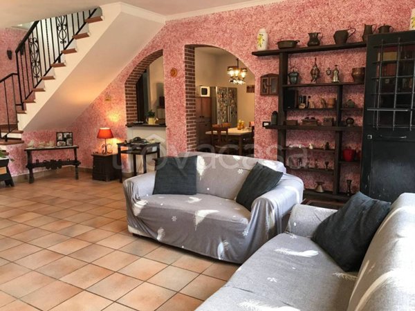 casa indipendente in vendita a Roma in zona Rione di Ponte