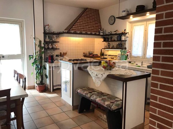 casa indipendente in vendita a Roma in zona Rione di Ponte