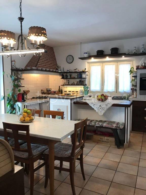 casa indipendente in vendita a Roma in zona Rione di Ponte