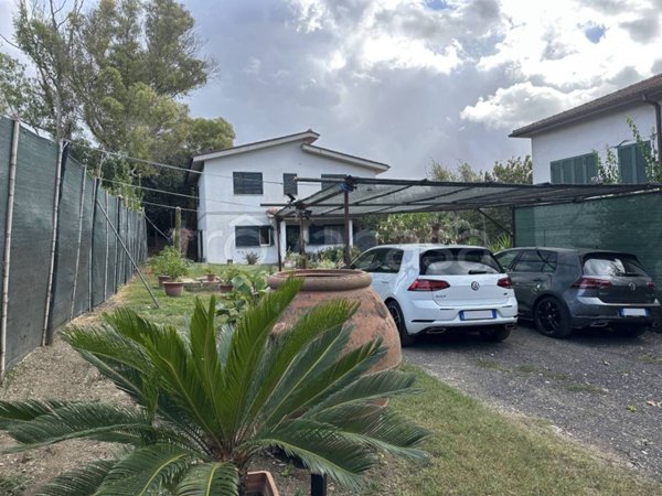 casa indipendente in vendita a Roma in zona Rione di Ponte