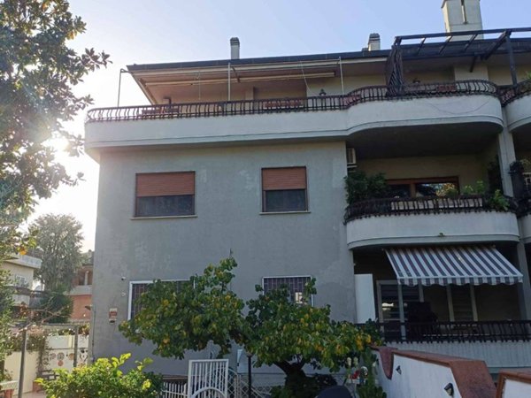 appartamento in vendita a Roma in zona Romanina