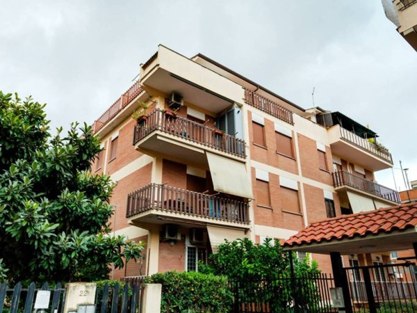 appartamento in vendita a Roma in zona Gianicolense