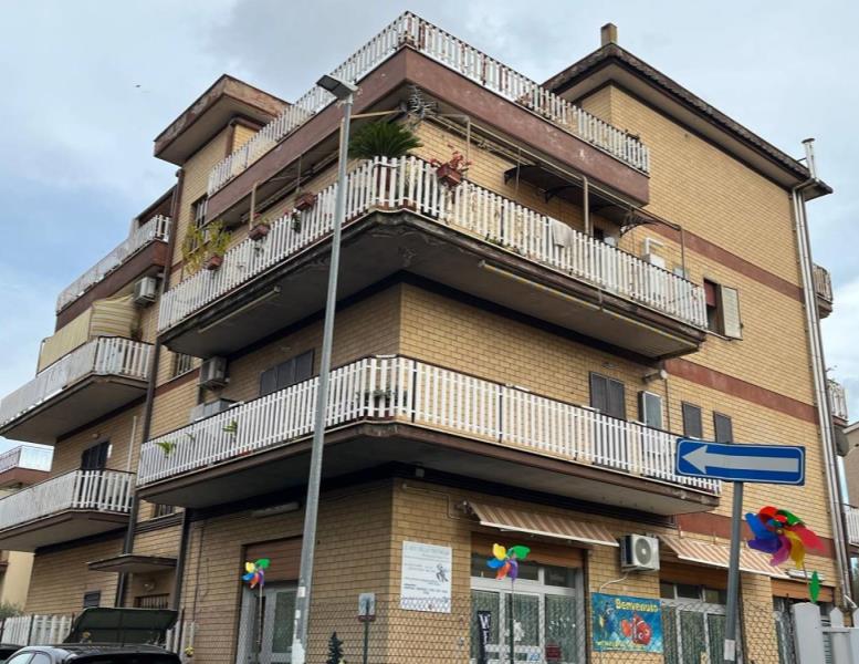 appartamento in vendita a Roma in zona Borghesiana