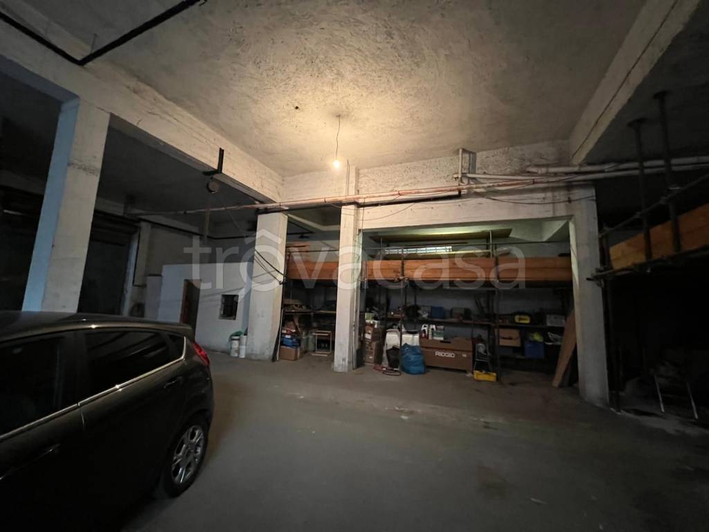 appartamento in vendita a Roma in zona Appio Claudio