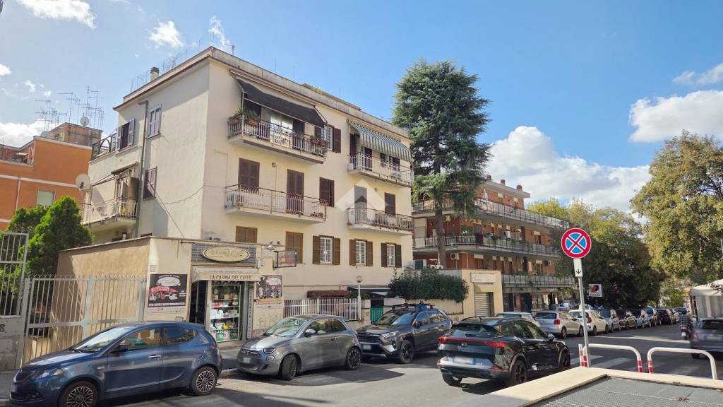 appartamento in vendita a Roma in zona Prenestino-Centocelle