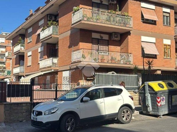 appartamento in vendita a Roma in zona Alessandrino