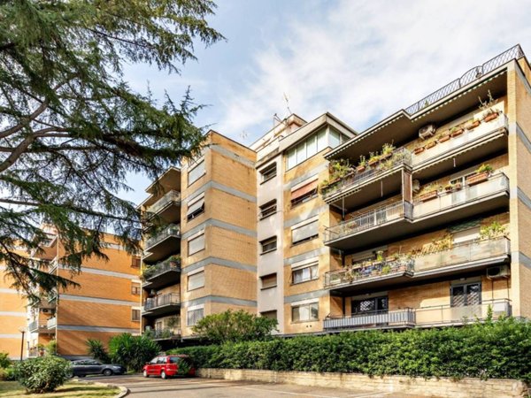 appartamento in vendita a Roma in zona Giuliano Dalmata