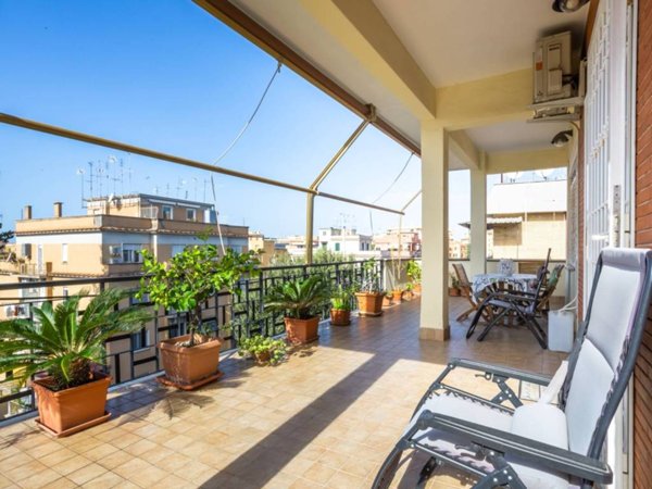 appartamento in vendita a Roma in zona Primavalle