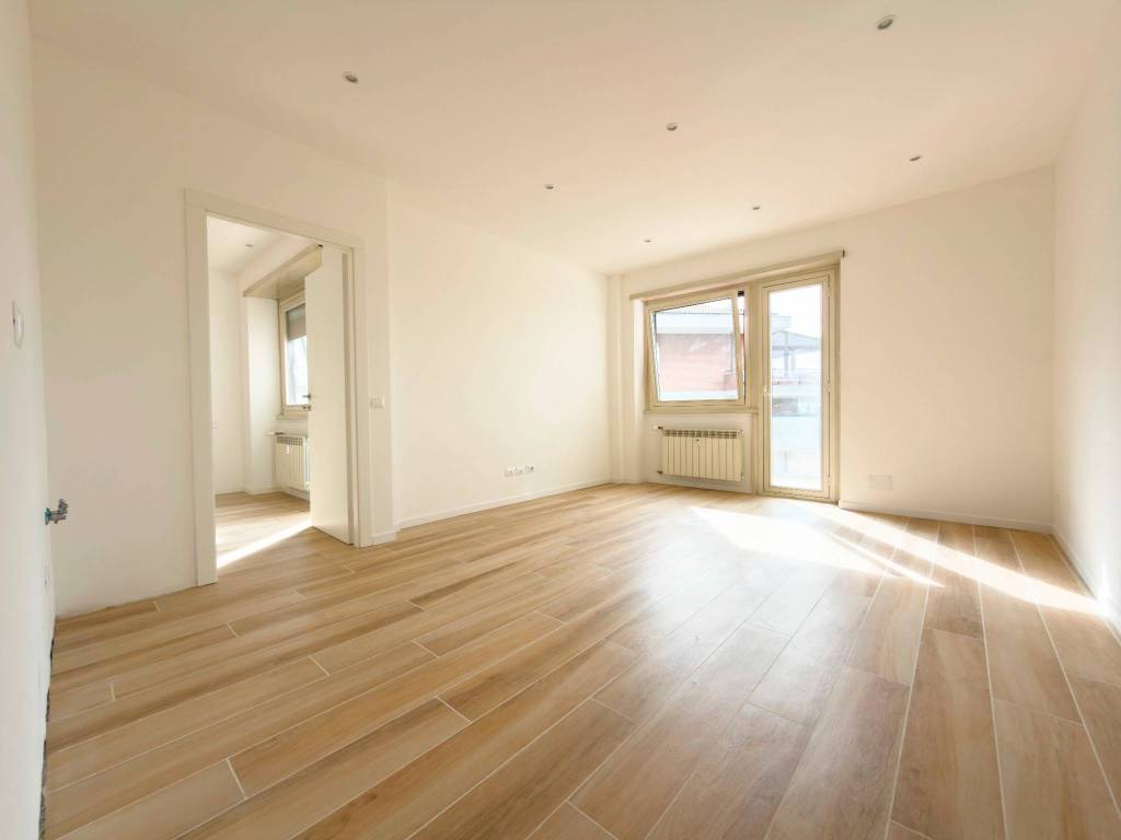 appartamento in vendita a Roma in zona Ardeatino