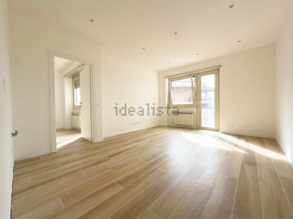 appartamento in vendita a Roma in zona Ardeatino