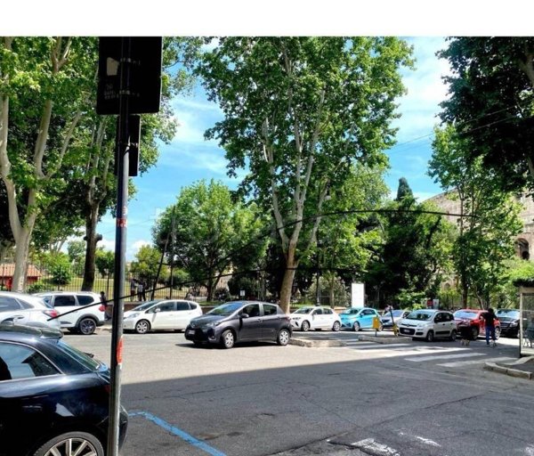 appartamento in vendita a Roma in zona Celio