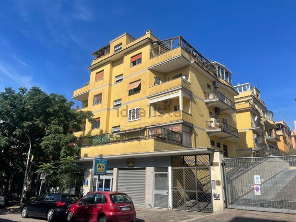 appartamento in vendita a Roma in zona Tuscolano