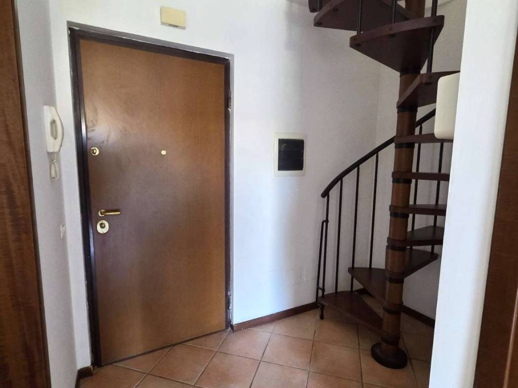 appartamento in vendita a Roma in zona Infernetto