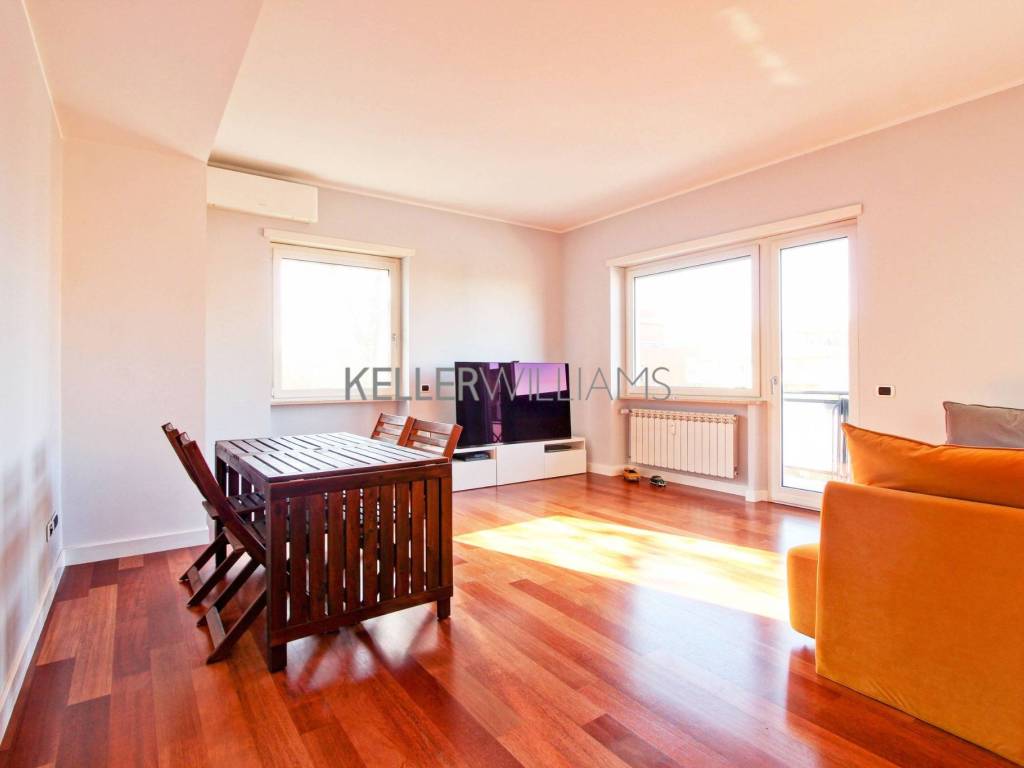 appartamento in vendita a Roma in zona Ostia