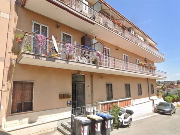 appartamento in vendita a Roma in zona Finocchio