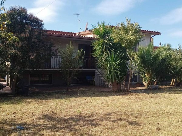 casa indipendente in vendita a Roma in zona Castelverde