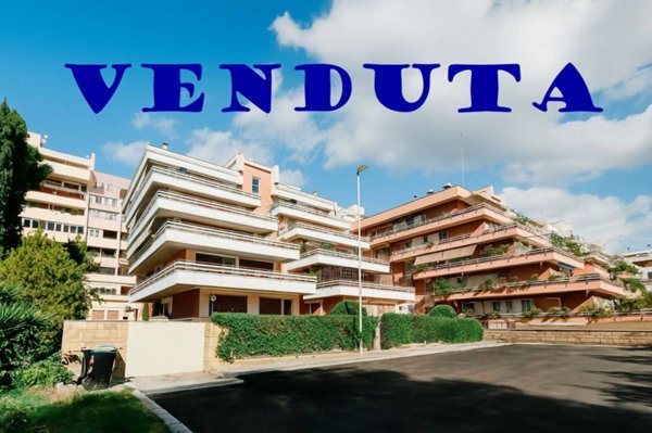 appartamento in vendita a Roma in zona Ostiense