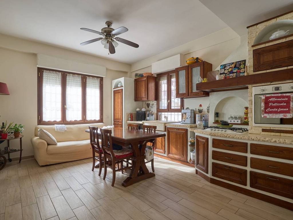 appartamento in vendita a Roma in zona Prenestino-Centocelle