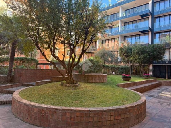 appartamento in vendita a Roma in zona Trevi-Colonna