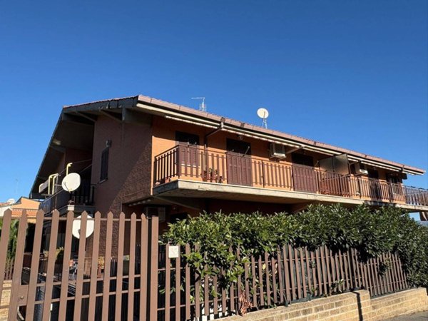 appartamento in vendita a Roma in zona Borghesiana