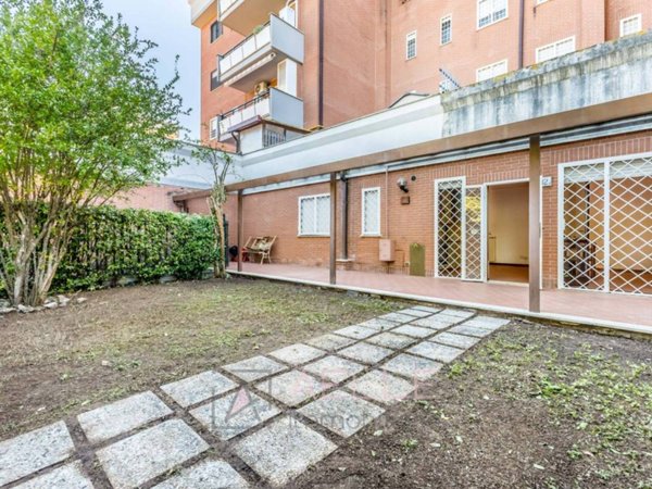 appartamento in vendita a Roma in zona Selva Candida